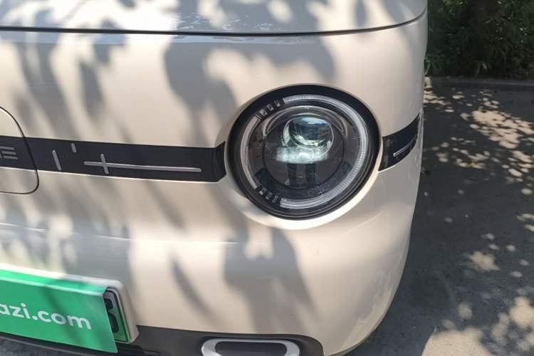Used Geely Galaxy Panda 2025 210 km – Yuanqi Bear Left Front Headlight