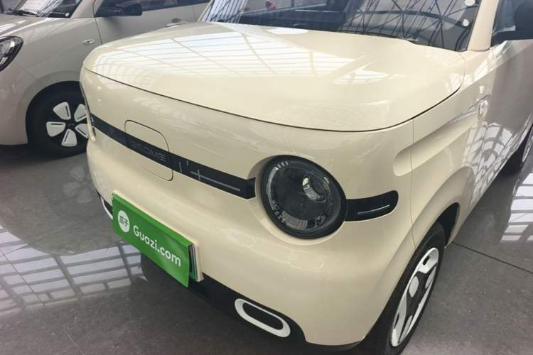 Used Geely Galaxy Panda 2025 210 km – Yuanqi Bear Left Front Headlight