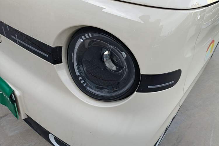 Used Geely Galaxy Panda 2025 210 km – Yuanqi Bear Left Front Headlight
