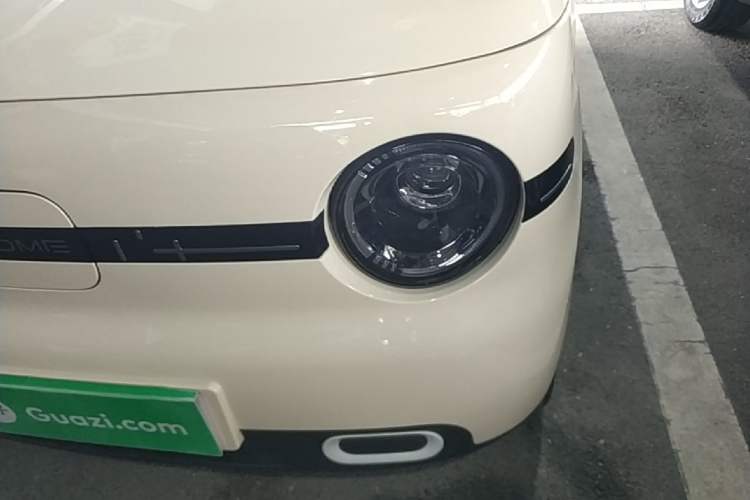 Used Geely Galaxy Panda 2025 210 km – Yuanqi Bear Left Front Headlight