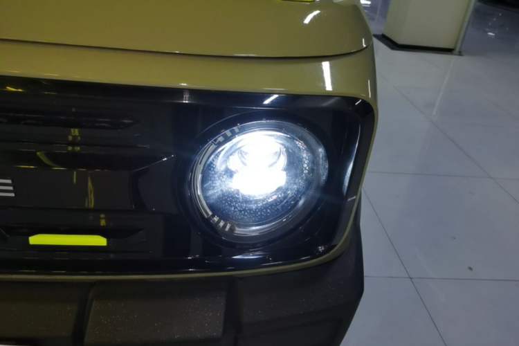 Used Geely Galaxy Panda 2025 210km Panda Rider Left Front Headlight