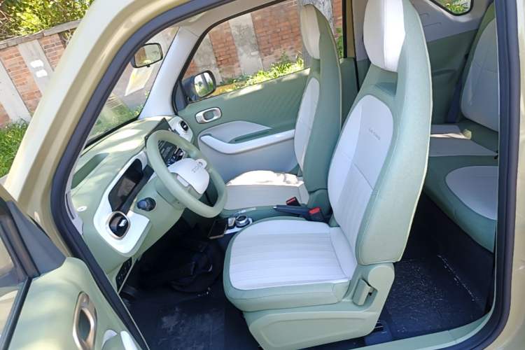 Used Geely Galaxy Panda 2025 210km Panda Rider Left Front Seat