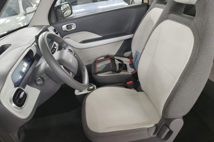 Used Geely Galaxy Panda 2025 210 km – Yuanqi Bear Left Front Seat