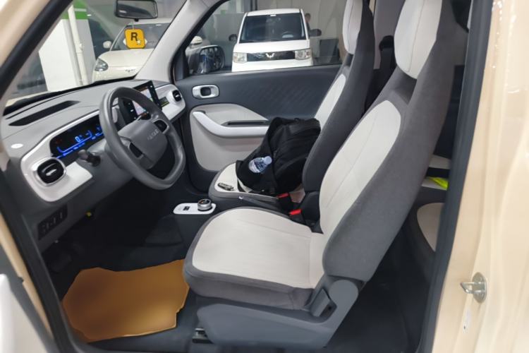 Used Geely Galaxy Panda 2025 210 km – Yuanqi Bear Left Front Seat