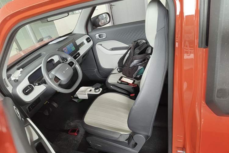 Used Geely Galaxy Panda 2025 210km Panda Rider Left Front Seat