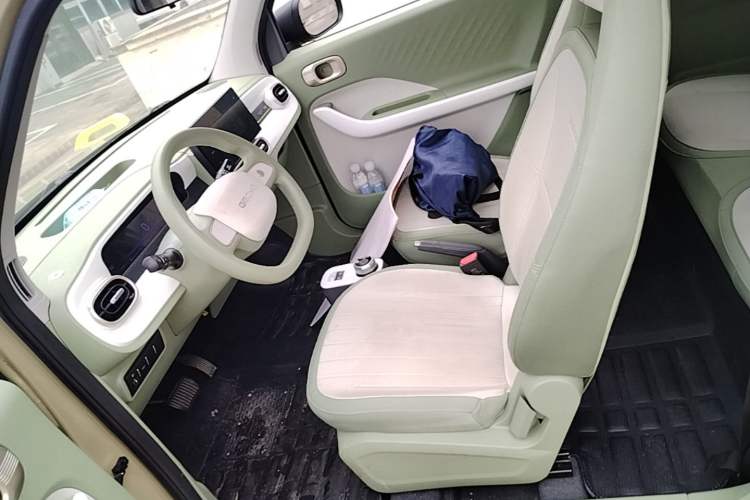 Used Geely Galaxy Panda 2025 210km Panda Rider Left Front Seat