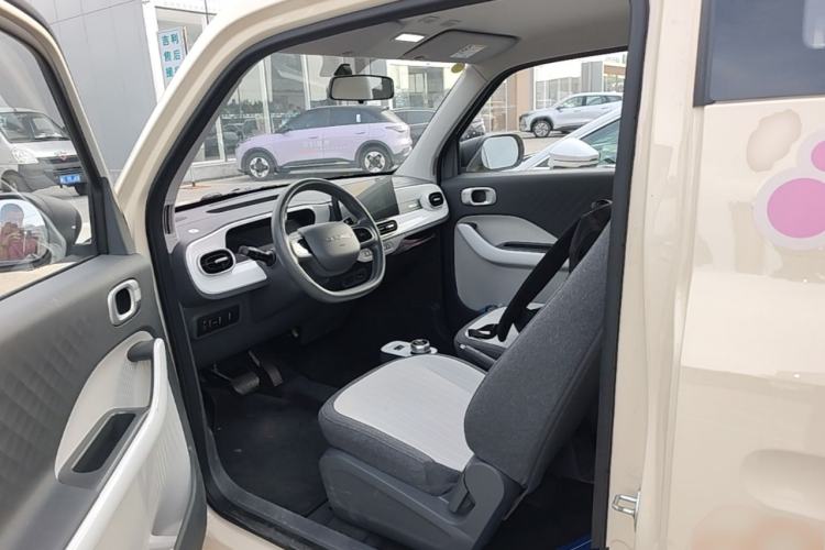 Used Geely Galaxy Panda 2025 210 km – Yuanqi Bear Left Front Seat