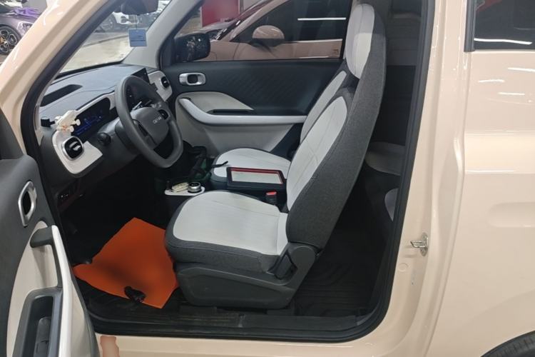 Used Geely Galaxy Panda 2025 210 km – Yuanqi Bear Left Front Seat