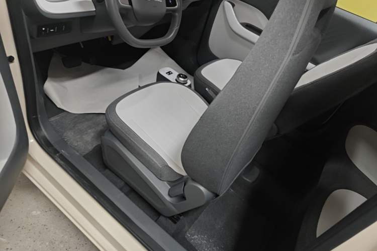 Used Geely Galaxy Panda 2025 210 km – Yuanqi Bear Left Front Seat