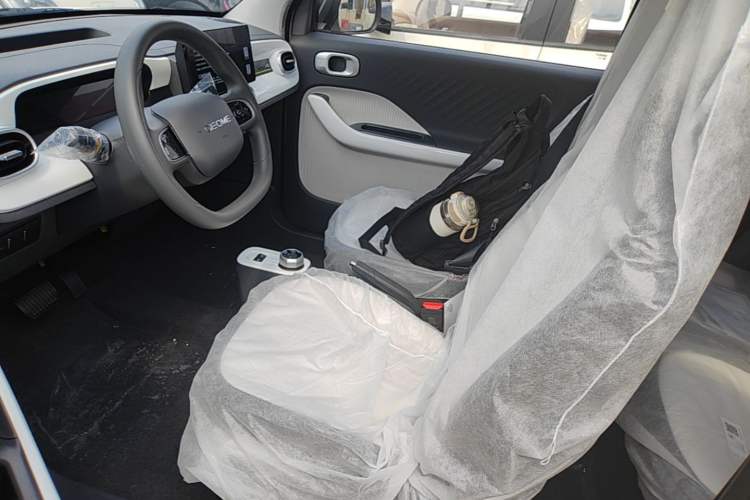 Used Geely Galaxy Panda 2025 210 km – Yuanqi Bear Left Front Seat