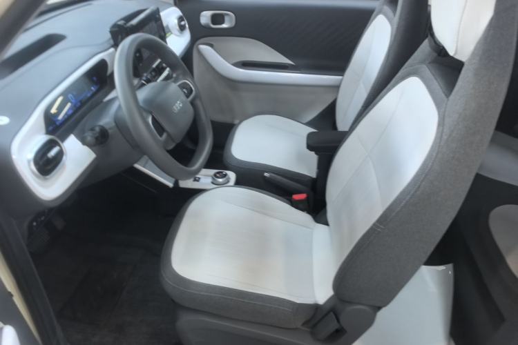 Used Geely Galaxy Panda 2025 210 km – Yuanqi Bear Left Front Seat