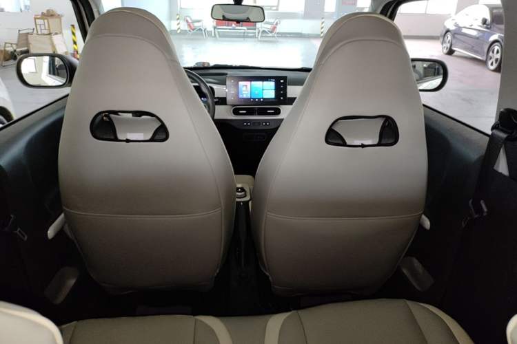 Used Geely Galaxy Panda 2025 210 km – Yuanqi Bear Left Front Seat