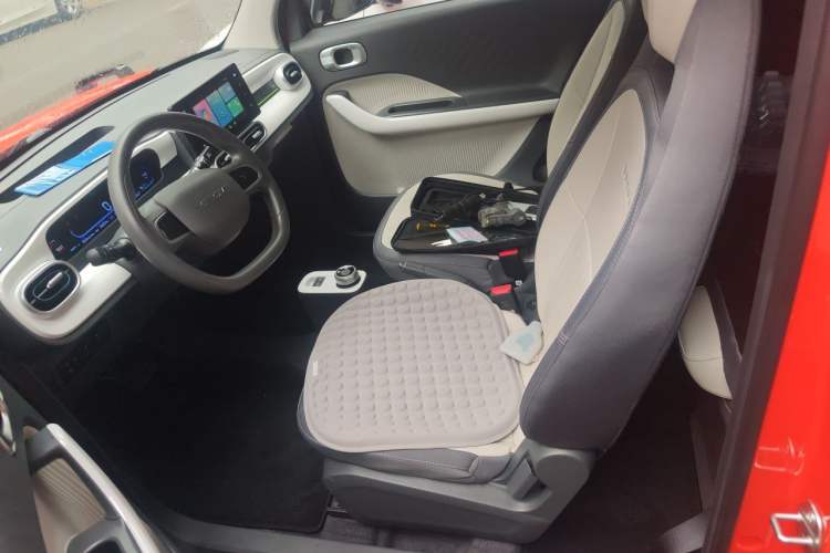 Used Geely Galaxy Panda 2025 210km Panda Rider Left Front Seat