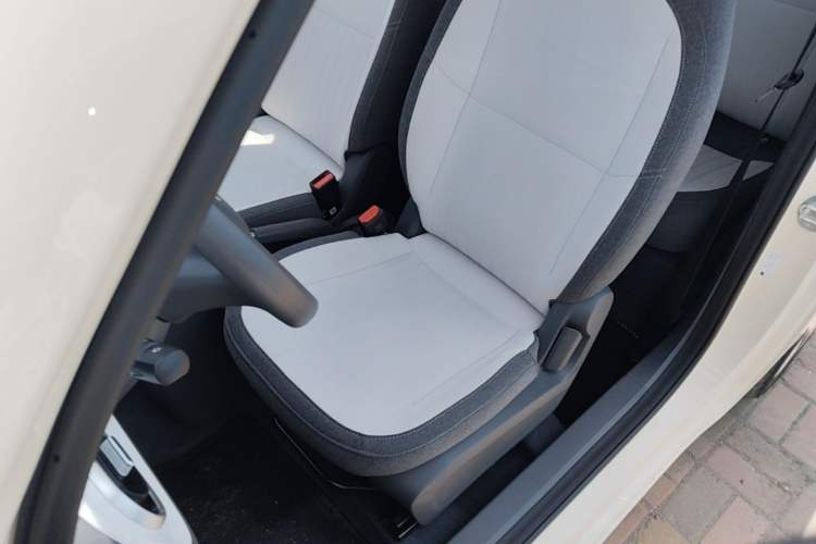 Used Geely Galaxy Panda 2025 210 km – Yuanqi Bear Left Front Seat