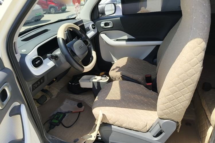 Used Geely Galaxy Panda 2025 210 km – Yuanqi Bear Left Front Seat