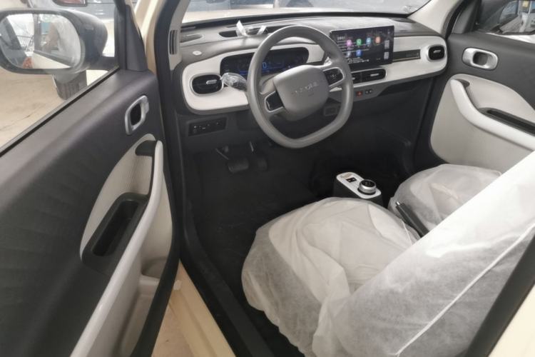 Used Geely Galaxy Panda 2025 210 km – Yuanqi Bear Left Front Seat