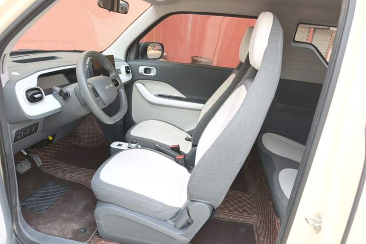Used Geely Galaxy Panda 2025 210 km – Yuanqi Bear Left Front Seat