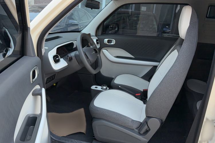 Used Geely Galaxy Panda 2025 210 km – Yuanqi Bear Left Front Seat