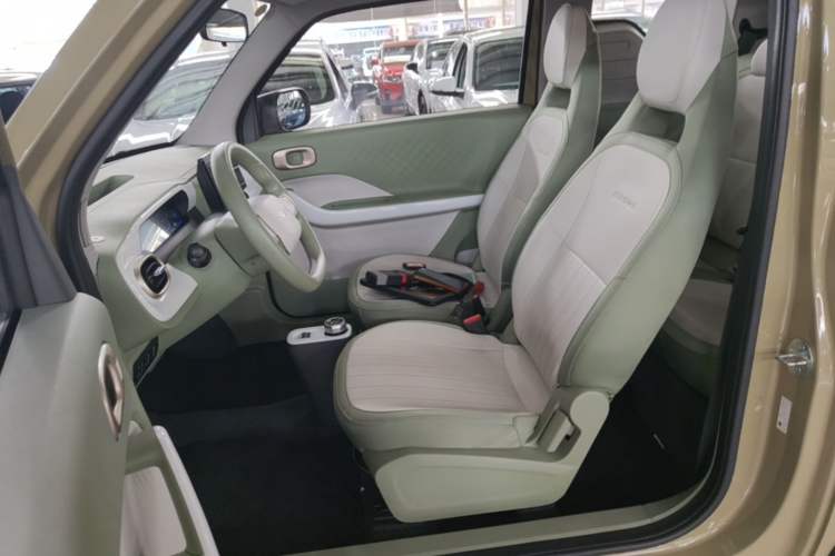 Used Geely Galaxy Panda 2025 210km Panda Rider Left Front Seat