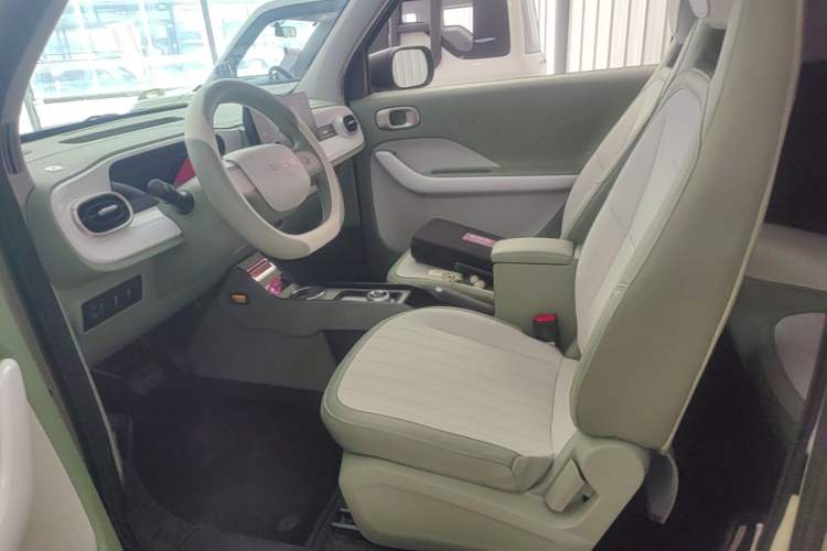 Used Geely Galaxy Panda 2025 210km Panda Rider Left Front Seat