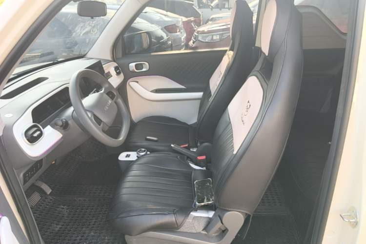 Used Geely Galaxy Panda 2025 210 km – Yuanqi Bear Left Front Seat