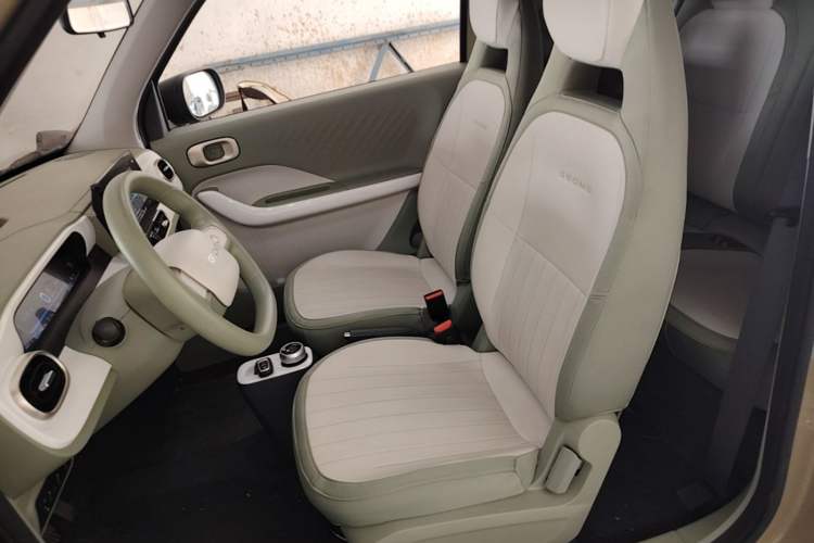 Used Geely Galaxy Panda 2025 210km Panda Rider Left Front Seat