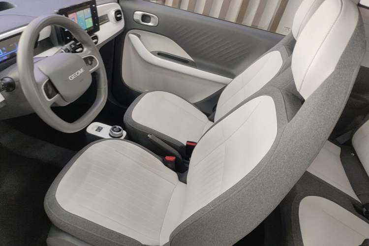 Used Geely Galaxy Panda 2025 210 km – Yuanqi Bear Left Front Seat