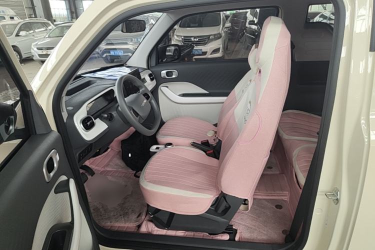 Used Geely Galaxy Panda 2025 210 km – Yuanqi Bear Left Front Seat