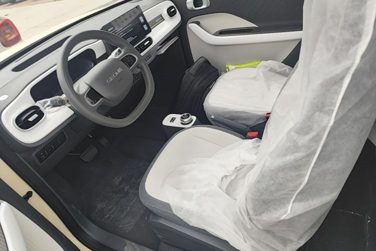 Used Geely Galaxy Panda 2025 210 km – Yuanqi Bear Left Front Seat