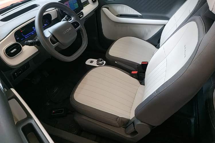 Used Geely Galaxy Panda 2025 210km Panda Rider Left Front Seat