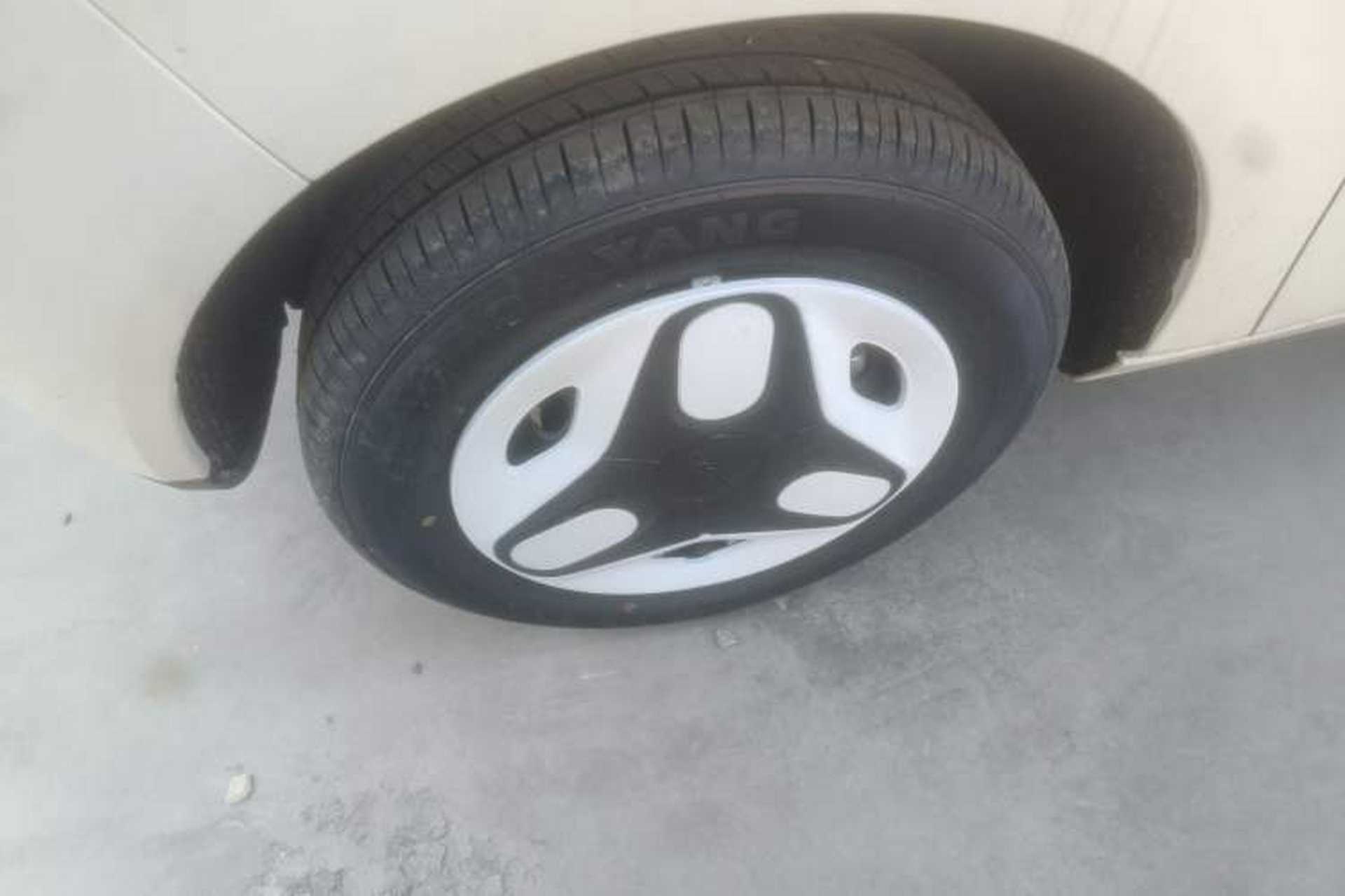 Used Geely Galaxy Panda 2025 210 km – Yuanqi Bear Left Front Wheel Hub