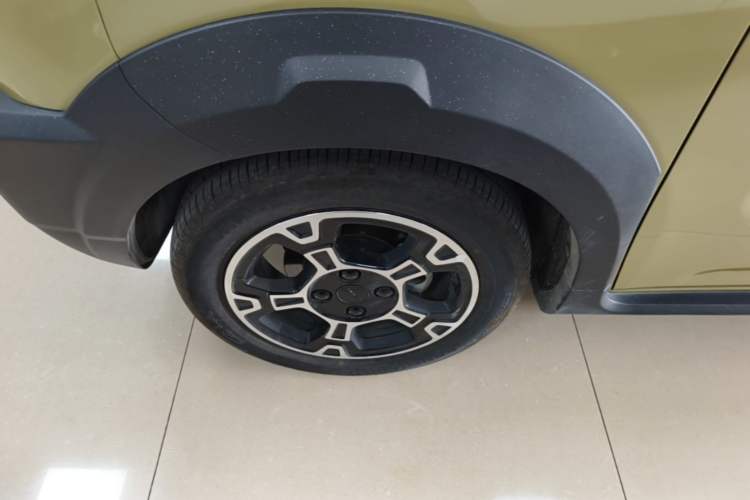Used Geely Galaxy Panda 2025 210km Panda Kart Left Front Wheel Hub