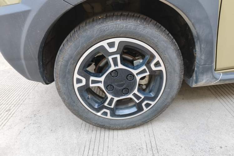 Used Geely Galaxy Panda 2025 210km Panda Rider Left Front Wheel Hub