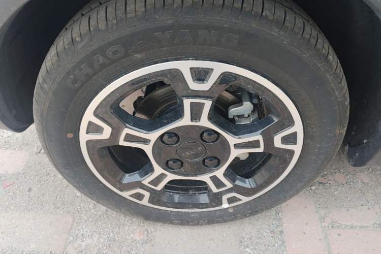 Used Geely Galaxy Panda 2025 210km Panda Rider Left Front Wheel Hub