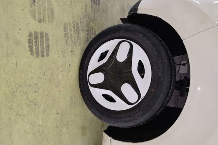 Used Geely Galaxy Panda 2025 210 km – Yuanqi Bear Left Front Wheel Hub