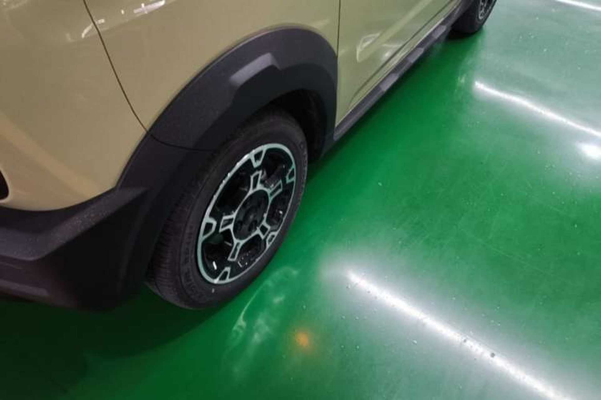 Used Geely Galaxy Panda 2025 210km Panda Rider Left Front Wheel Hub