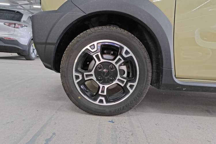 Used Geely Galaxy Panda 2025 210km Panda Rider Left Front Wheel Hub