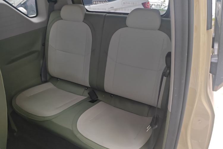 Used Geely Galaxy Panda 2025 210km Panda Rider Left Rear Seat