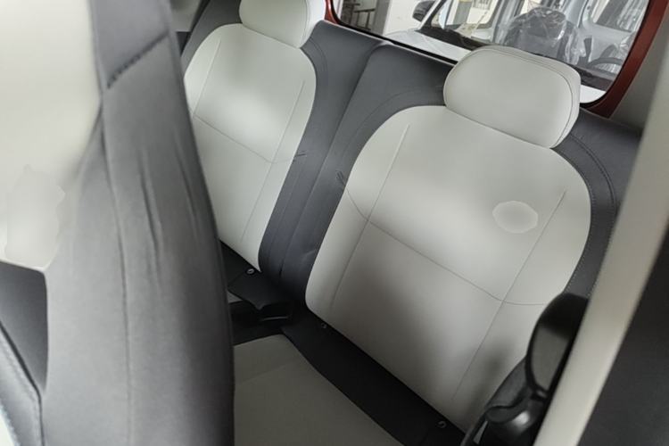 Used Geely Galaxy Panda 2025 210km Panda Rider Left Rear Seat