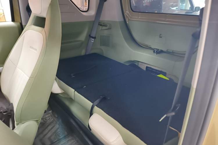 Used Geely Galaxy Panda 2025 210km Panda Kart Left Rear Seat