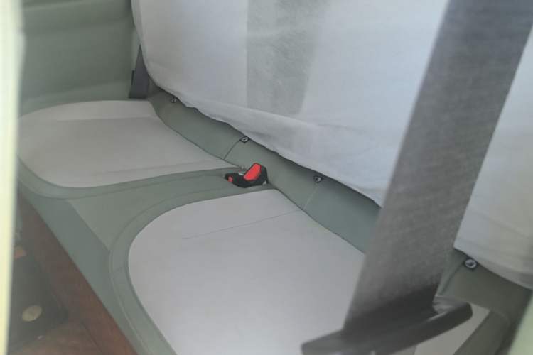 Used Geely Galaxy Panda 2025 210km Panda Rider Left Rear Seat