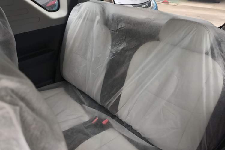 Used Geely Galaxy Panda 2025 210 km – Yuanqi Bear Left Rear Seat