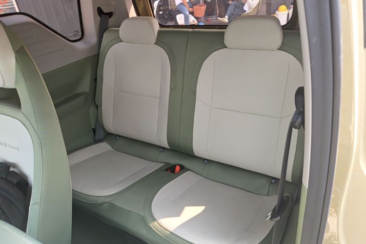 Used Geely Galaxy Panda 2025 210km Panda Rider Left Rear Seat