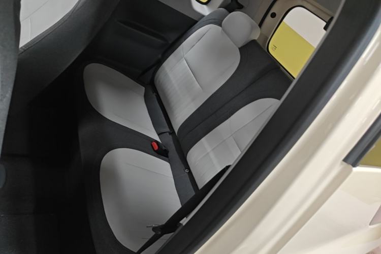 Used Geely Galaxy Panda 2025 210 km – Yuanqi Bear Left Rear Seat