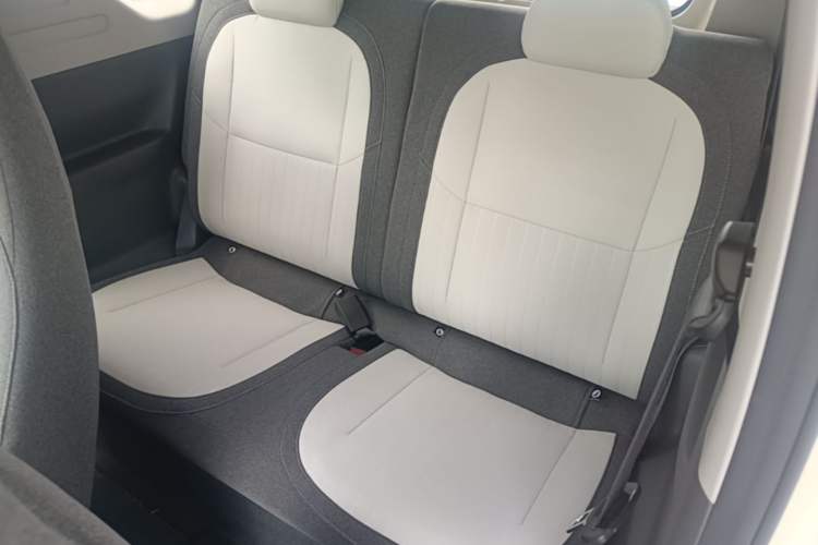 Used Geely Galaxy Panda 2025 210 km – Yuanqi Bear Left Rear Seat