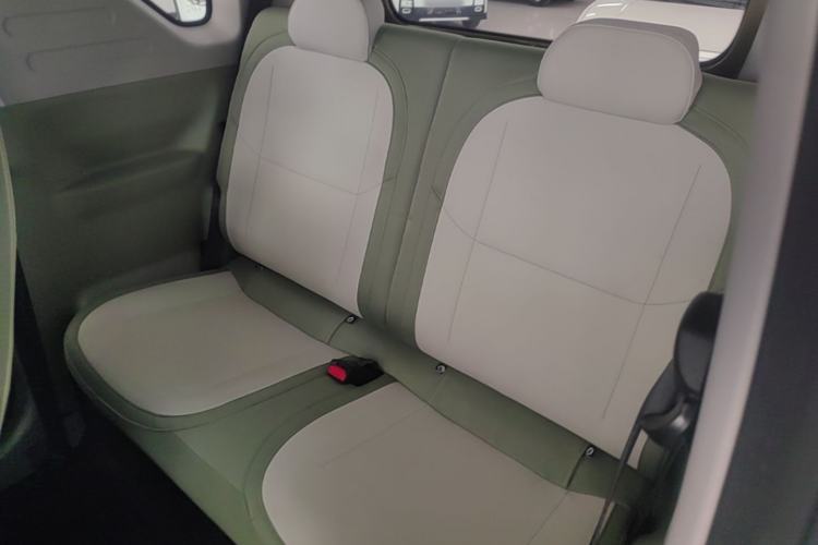 Used Geely Galaxy Panda 2025 210km Panda Rider Left Rear Seat
