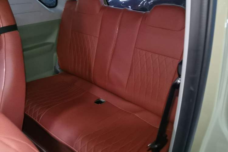 Used Geely Galaxy Panda 2025 210km Panda Rider Left Rear Seat