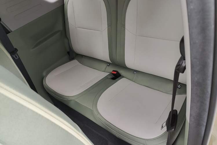 Used Geely Galaxy Panda 2025 210km Panda Rider Left Rear Seat
