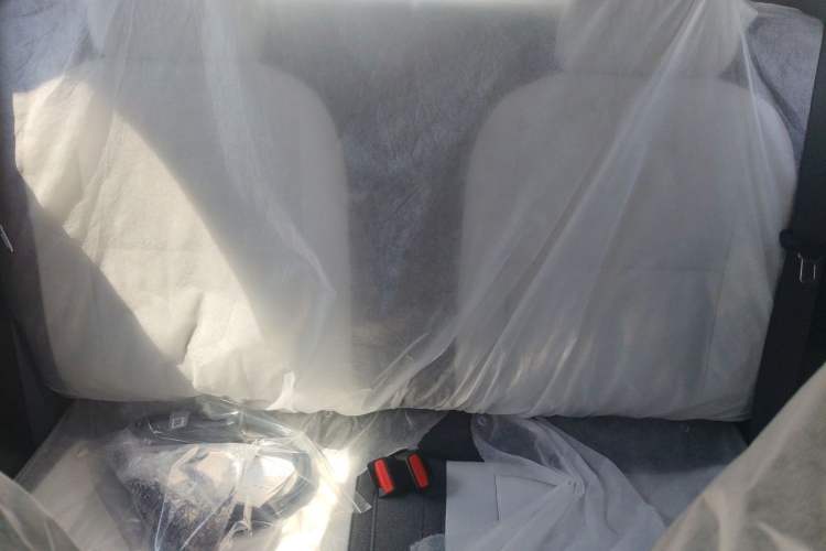 Used Geely Galaxy Panda 2025 210 km – Yuanqi Bear Left Rear Seat