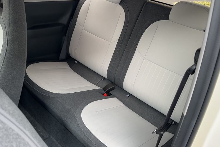 Used Geely Galaxy Panda 2025 210 km – Yuanqi Bear Left Rear Seat